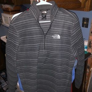 North face men’s half zip fleece medium